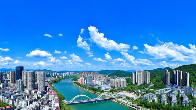 走進(jìn)縣城看發(fā)展丨湖南瀏陽：千年古邑歌中潤 一河詩畫福滿城