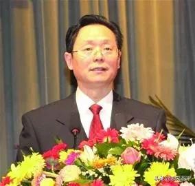 月2日，12人被查，涉及2名副廳級(jí)領(lǐng)導(dǎo)"