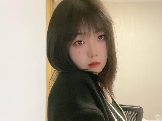 9年美女作者校園文因運(yùn)營自媒體獲出版機(jī)會(huì)？"