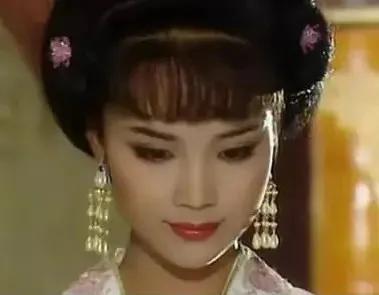 小姑娘取名：溫婉。我寫了幾個(gè)名字，朋友立馬改名