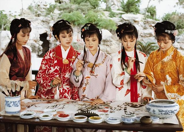 聯姻、做妾、童養(yǎng)媳！養(yǎng)女身份太尷尬，林黛玉險些成為秦可卿第二