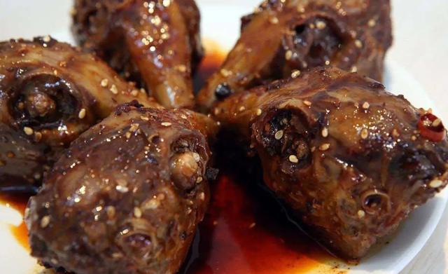 吃草就長(zhǎng)肉，繁殖能力驚人，為什么兔肉沒(méi)有成為人類(lèi)的主要肉類(lèi)？