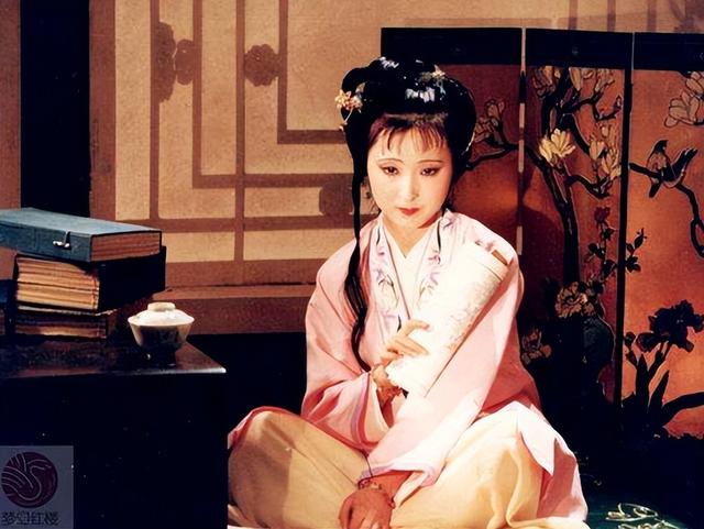 聯姻、做妾、童養(yǎng)媳！養(yǎng)女身份太尷尬，林黛玉險些成為秦可卿第二