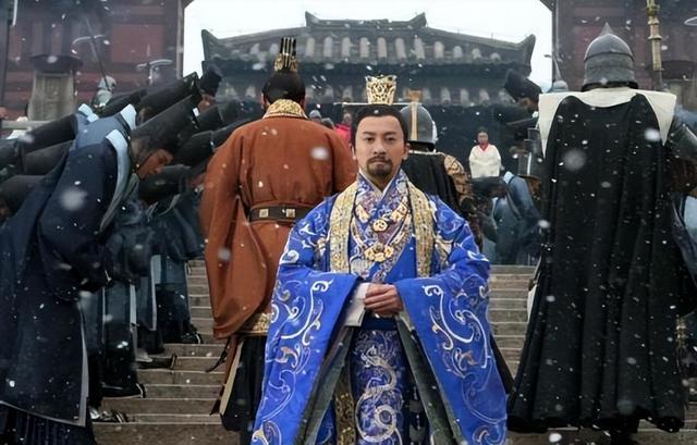 他稱帝后，連國(guó)號(hào)都懶得想，干脆用自己姓氏，皇帝名字卻家喻戶曉