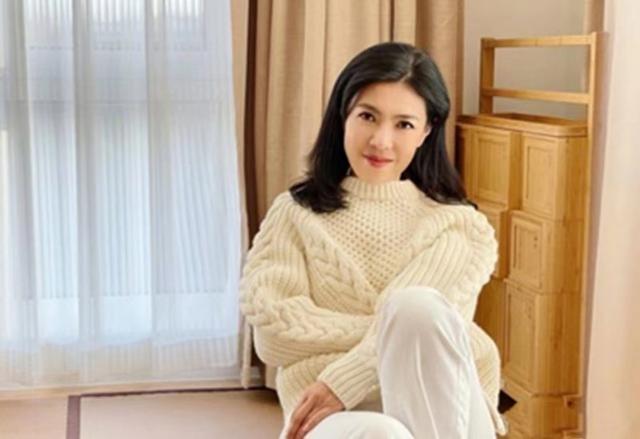 名門痞女洪晃：豪言女人要睡五個男人才夠本，如今已有四次婚姻
