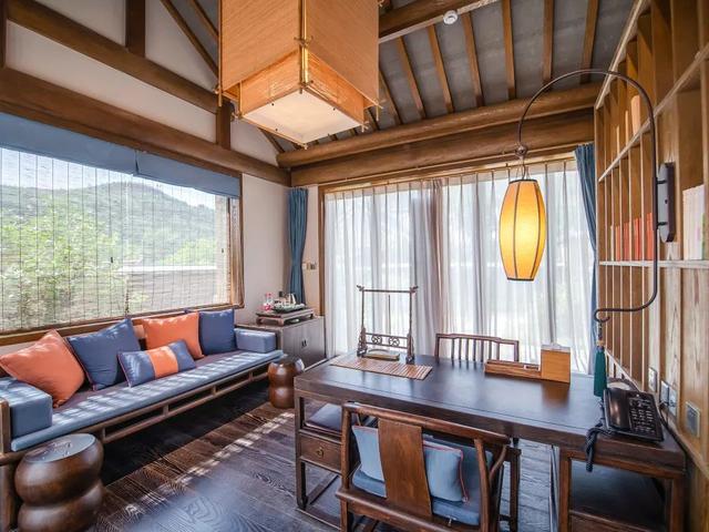 星空、石房、落地窗…來山野里這些高顏值民宿發(fā)呆、打盹、曬太陽！