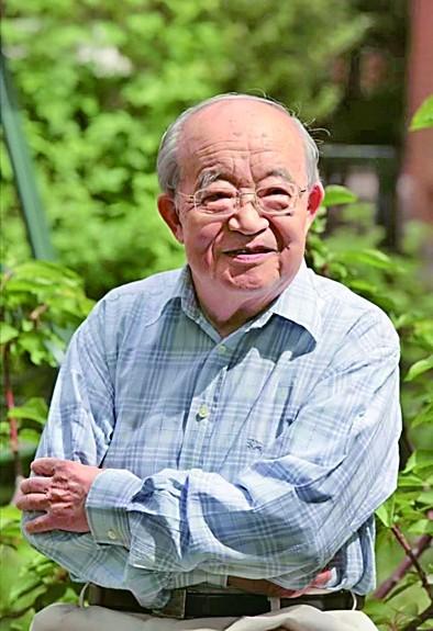 因?yàn)橛心?歲月生輝——詞壇巨匠喬羽逝世