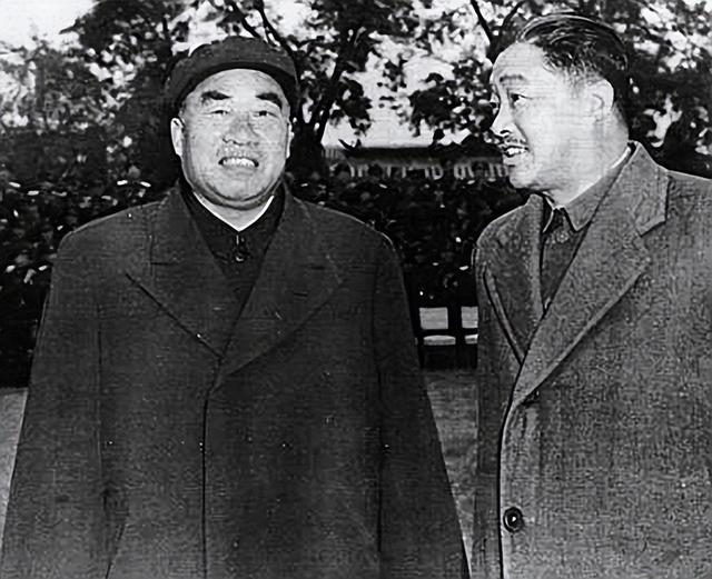 趙力平多次拒絕朱德兒子求愛(ài)，賀龍問(wèn)其原因，趙力平：他家官太大