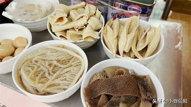 成都冒菜界的“天花板”，20年不掛招牌不起名，一天只賣3小時(shí)