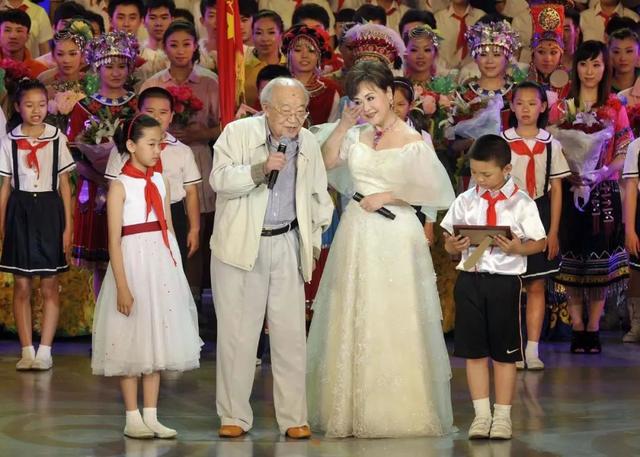 難忘喬羽，乘那小船兒去