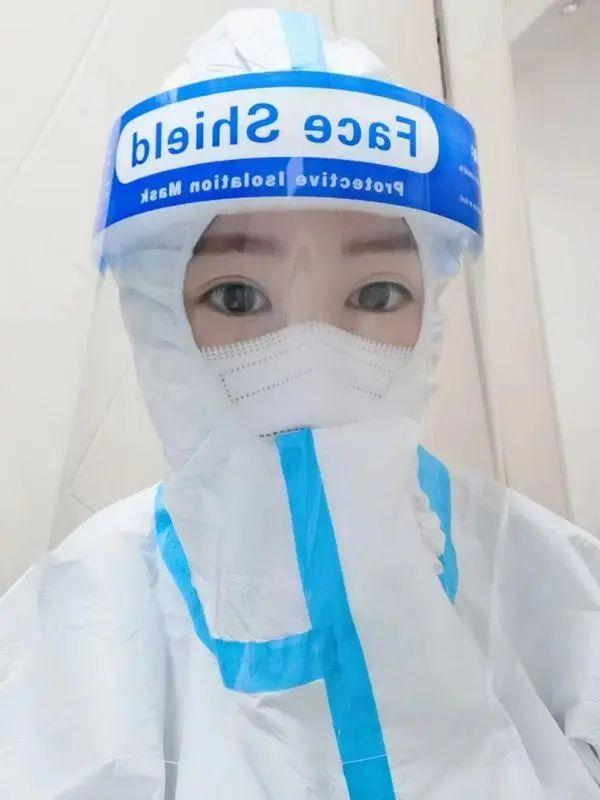 點贊昭通女孩劉曉姣，高鐵上跪地救人半小時