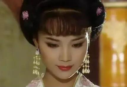 小姑娘取名：溫婉。我寫了幾個(gè)名字，朋友立馬改名