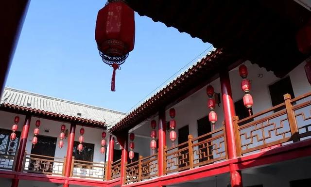 星空、石房、落地窗…來山野里這些高顏值民宿發(fā)呆、打盹、曬太陽！