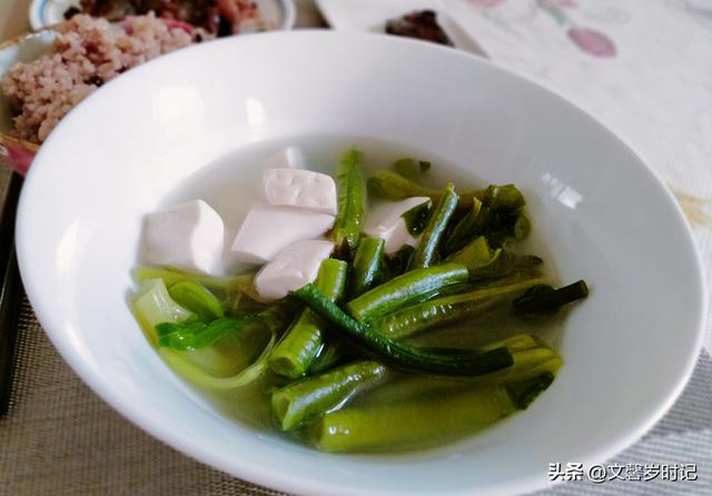 立夏吃什么傳統(tǒng)食物_立夏節(jié)氣吃什么食物立夏這個(gè)節(jié)氣吃什么最好啊
