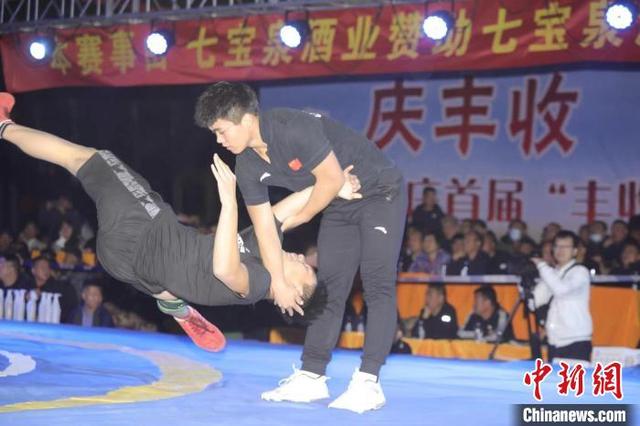 摔跤的跤的成語(yǔ)有哪些？跤的詞語(yǔ)有什么！