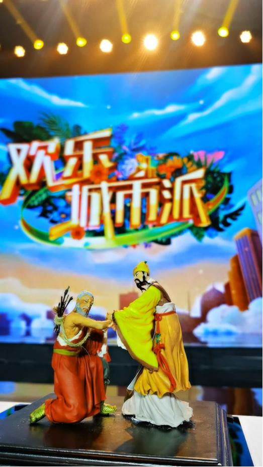 形容拒絕的成語(yǔ)？形容悲痛欲絕的成語(yǔ)！
