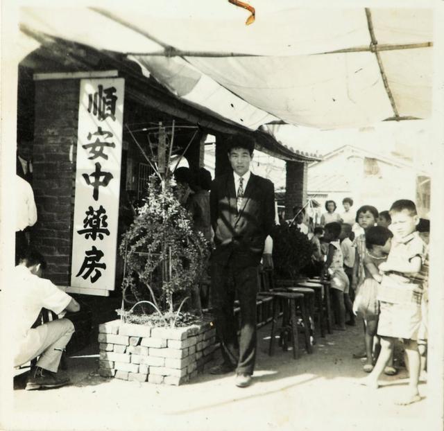 茸成語四個字？茸成語四個字開頭！