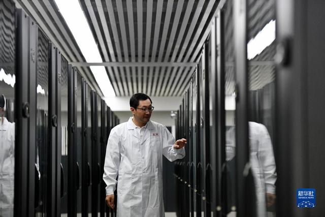 磊字五行屬什么？康熙字典磊字五行屬什么！