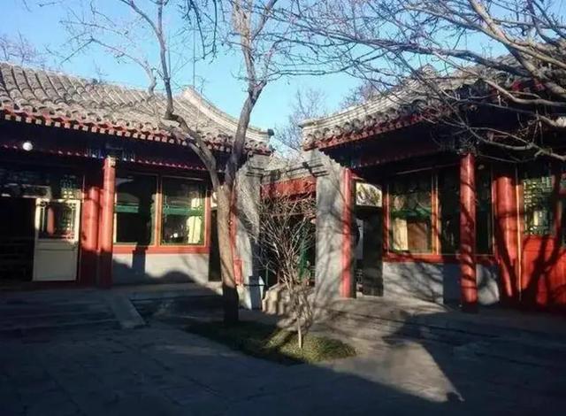 井字中間加一點是什么字粵語？牛肉井字中間加一點是什么字！