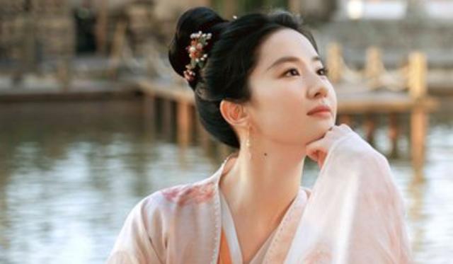 楊姓女孩取名2022虎年？楊姓女孩取名2022虎年100分帶萱！