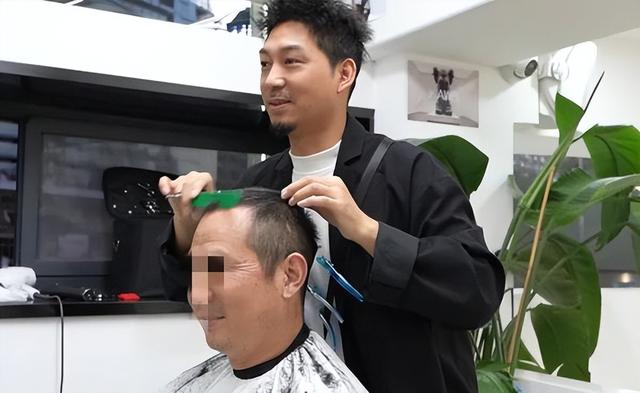 醒目_的意思？醒目中的醒是什么意思！