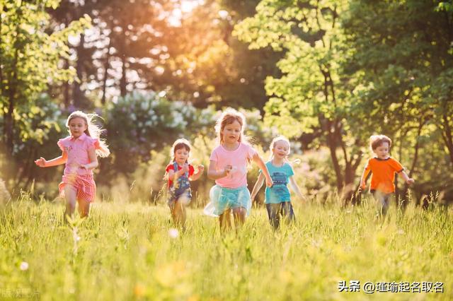 小孩起名字大全免費(fèi)2022年男孩？小孩起名字大全免費(fèi)2022年男孩女孩！