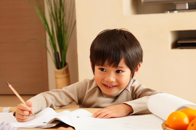 網(wǎng)絡(luò)取名字大全男孩子？網(wǎng)絡(luò)取名字大全男孩兩個(gè)字！