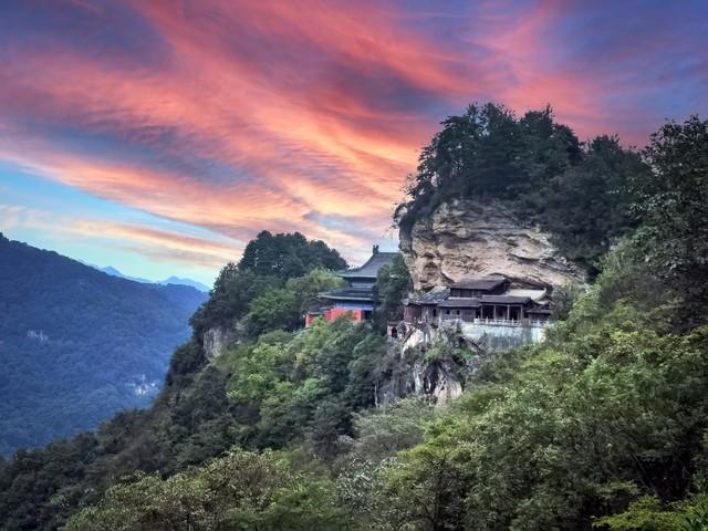 迎字五行屬什么？如何知道自己的五行屬性！
