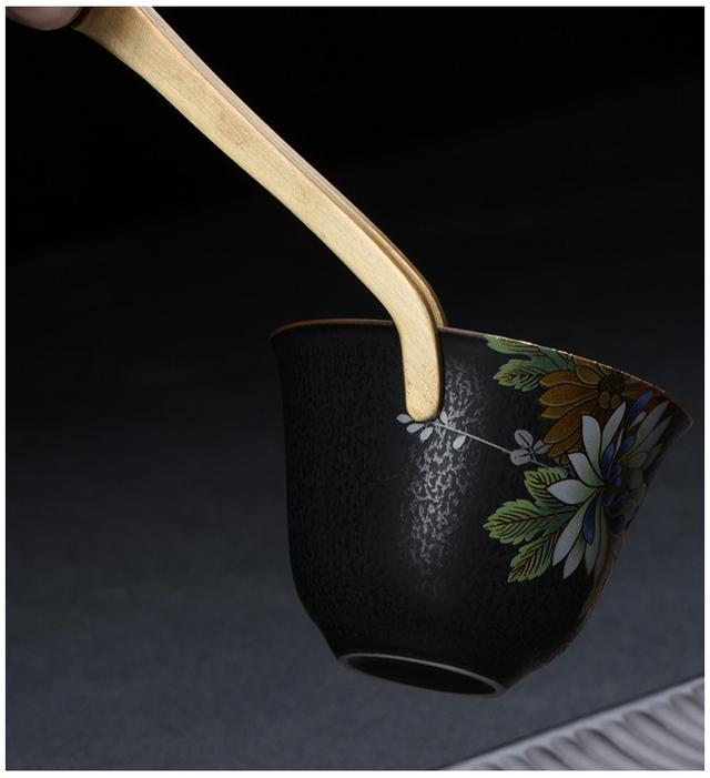 籯的意思？金滿籯的意思！