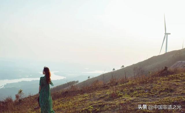 閑的意思？銜的意思！